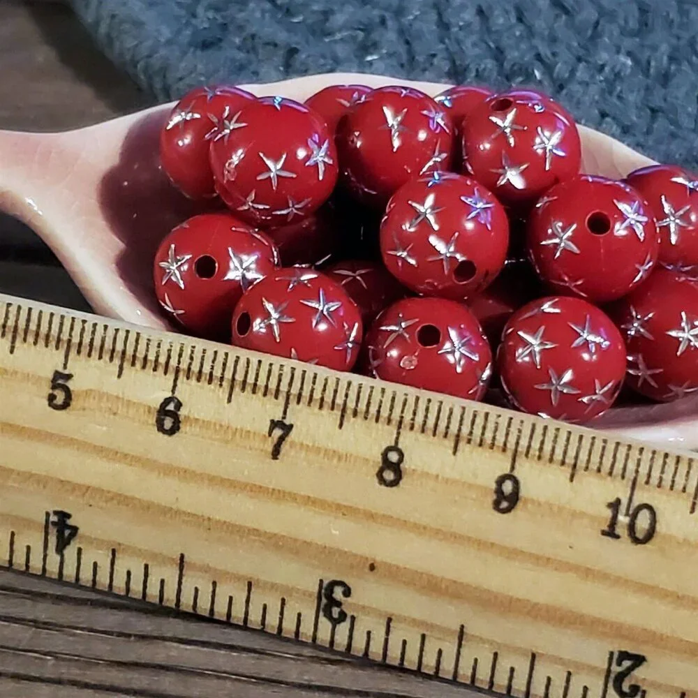 10 Vintage Retro Red & Silver Stars 12mm Round Acrylic Shabby Chic Beads